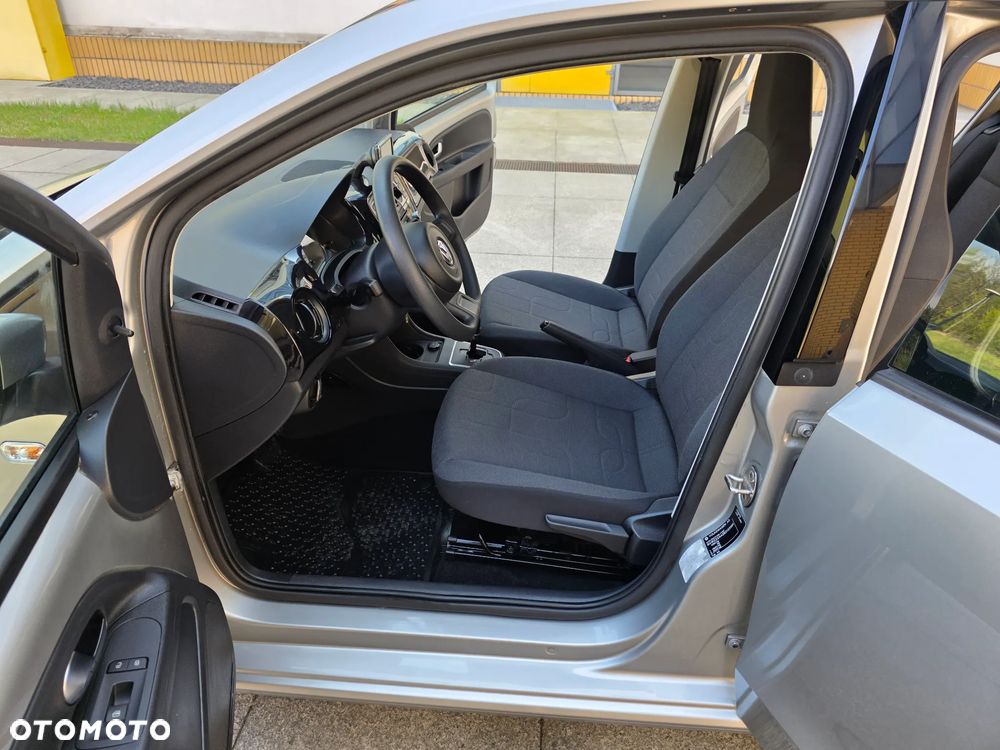 Volkswagen up! 1.0 move CityLine - 25