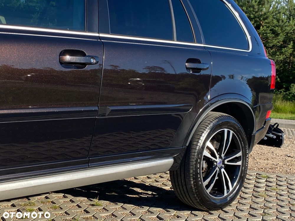 Volvo XC 90 D5 AWD R-Design - 3