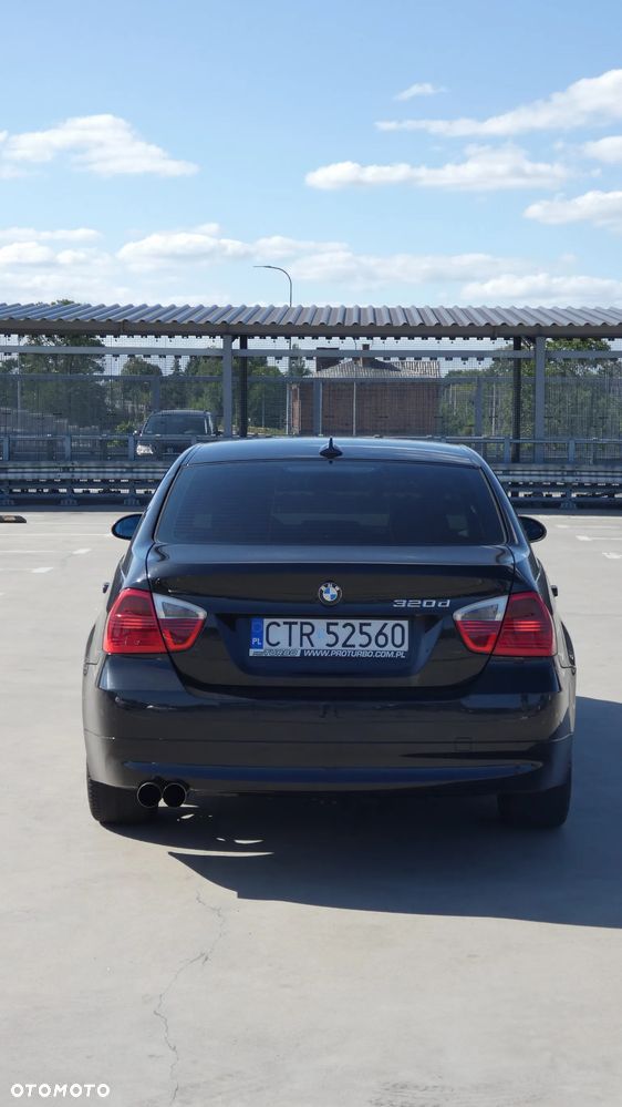 BMW Seria 3 320d - 14