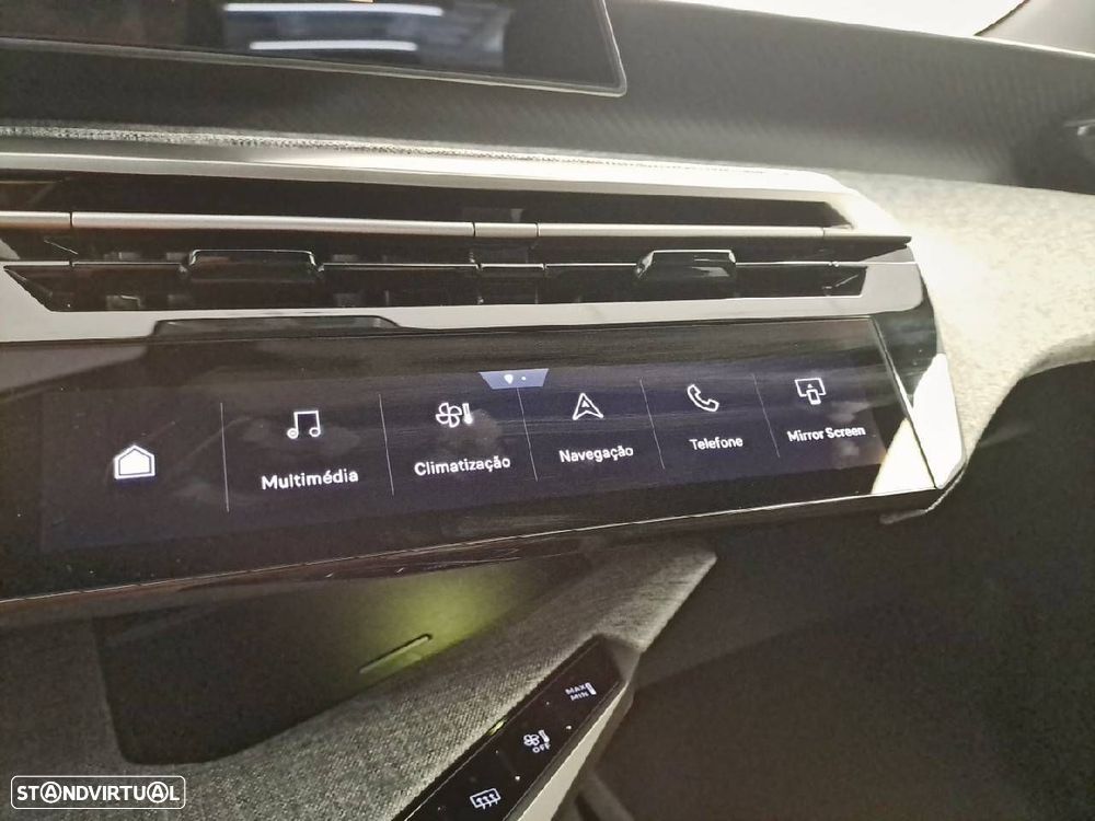 Peugeot 3008 1.2 Hybrid Allure e-DCS6 - 21