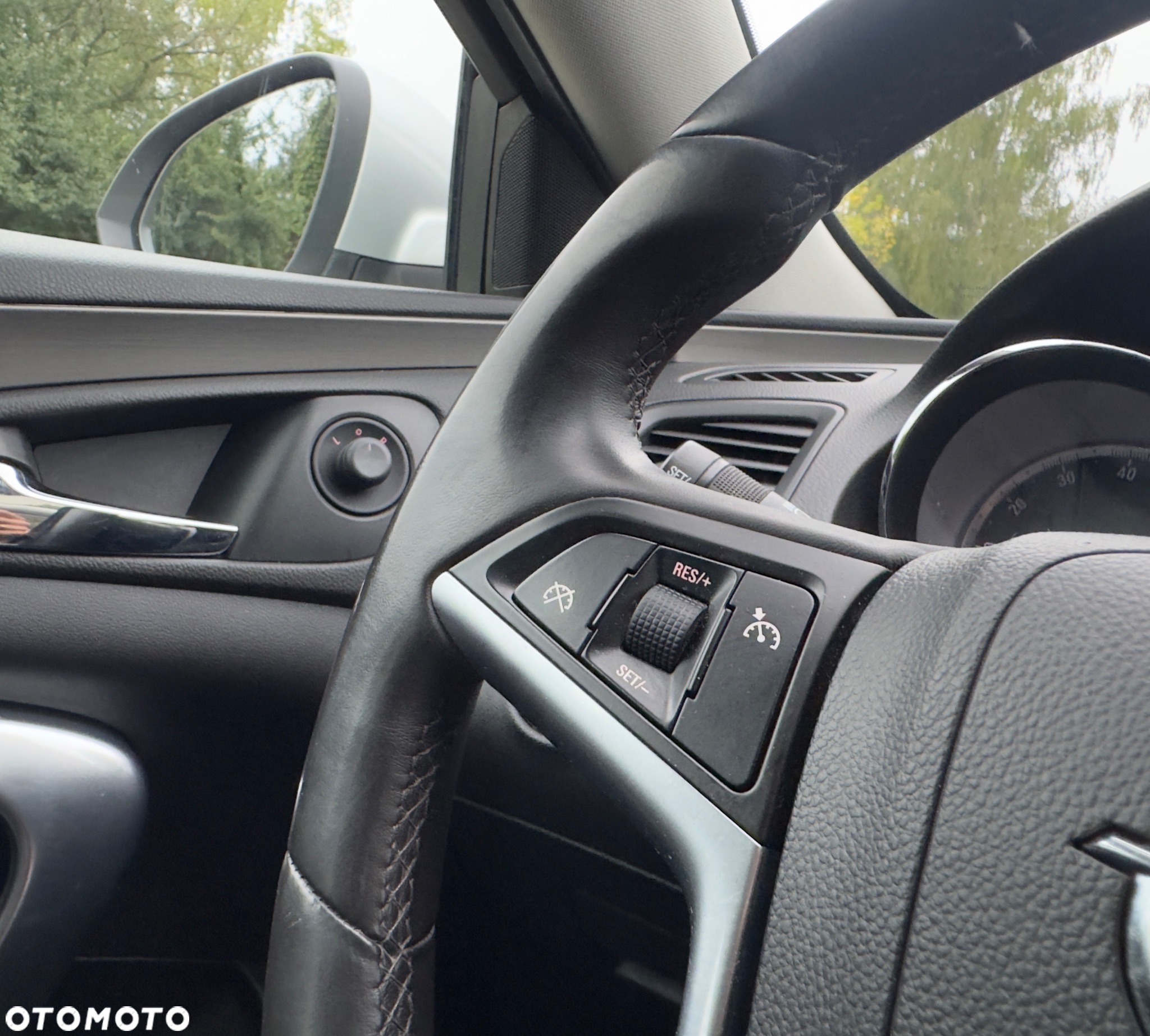 Opel Insignia 1.8 Sports Tourer Cosmo - 22