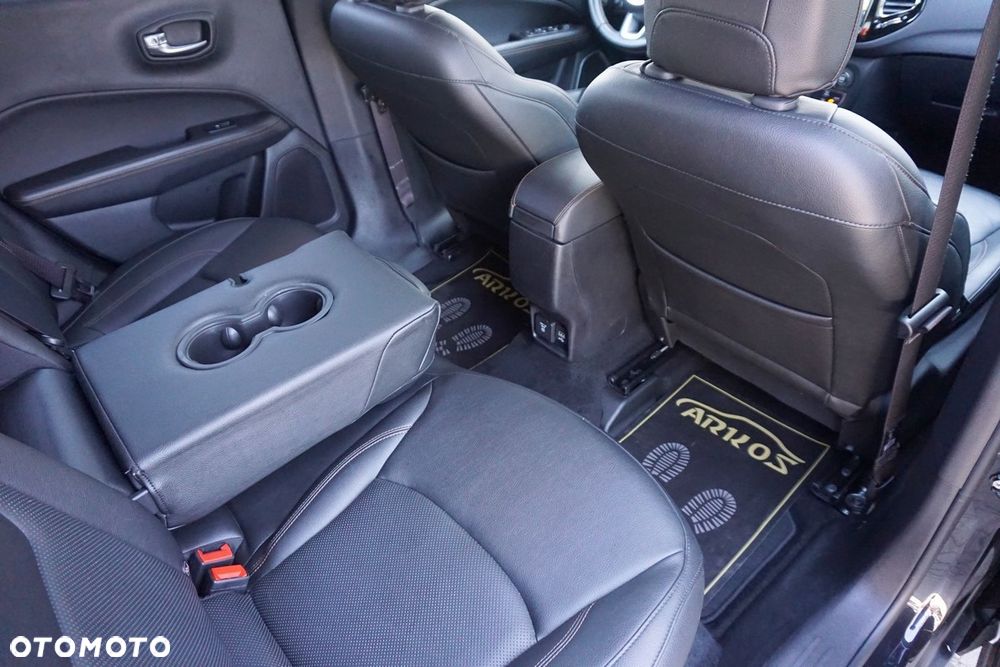 Jeep Compass 1.3 T-GDI I4 Limited - 38