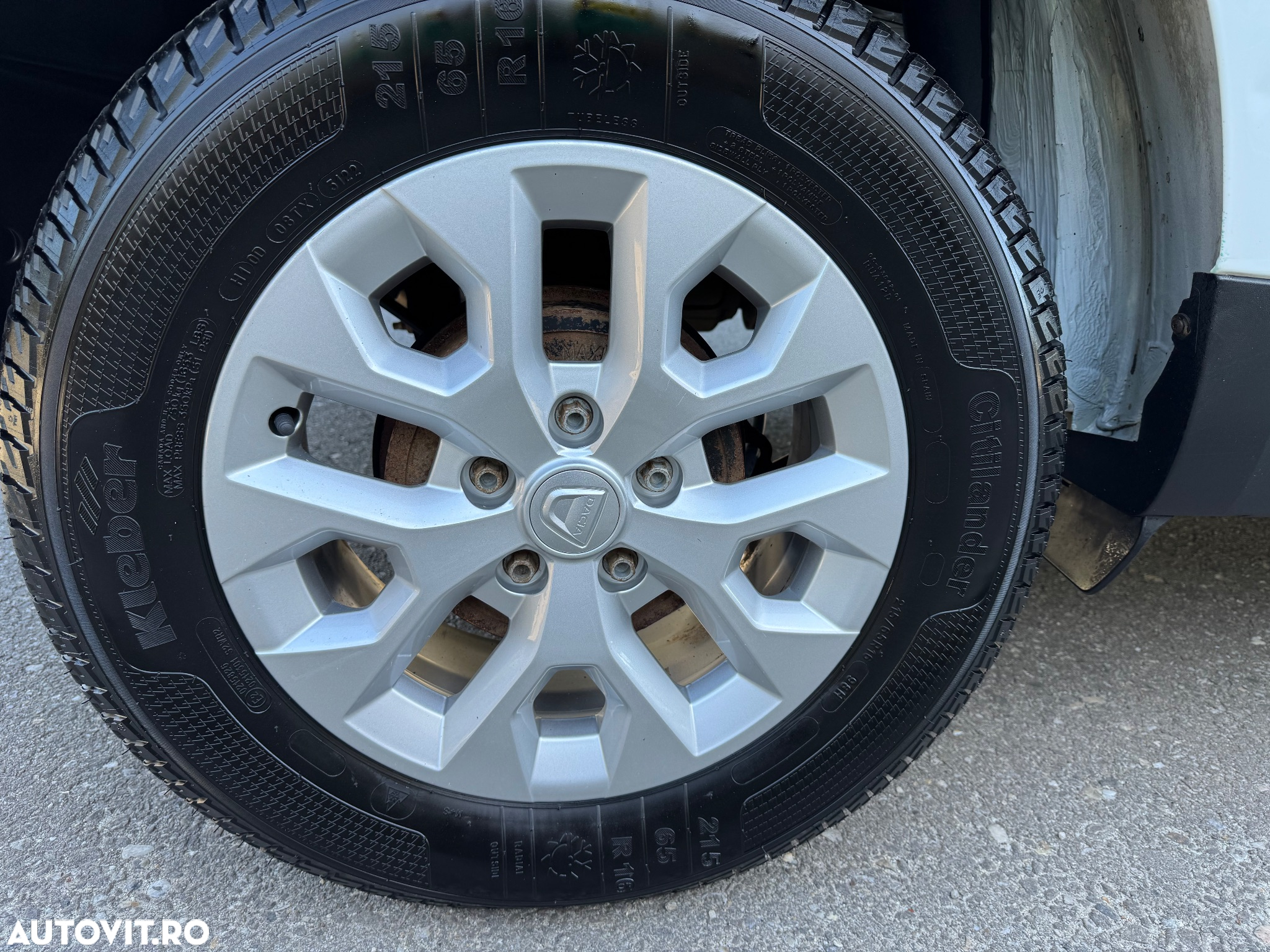 Dacia Duster 1.5 Blue dCi 4WD Prestige jante 16" - 9