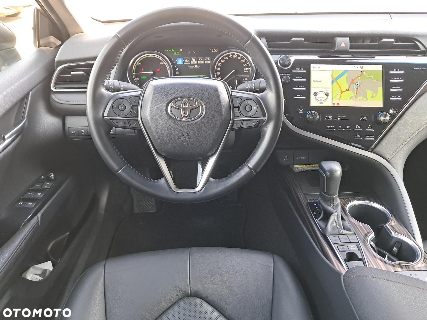 Toyota Camry - 16