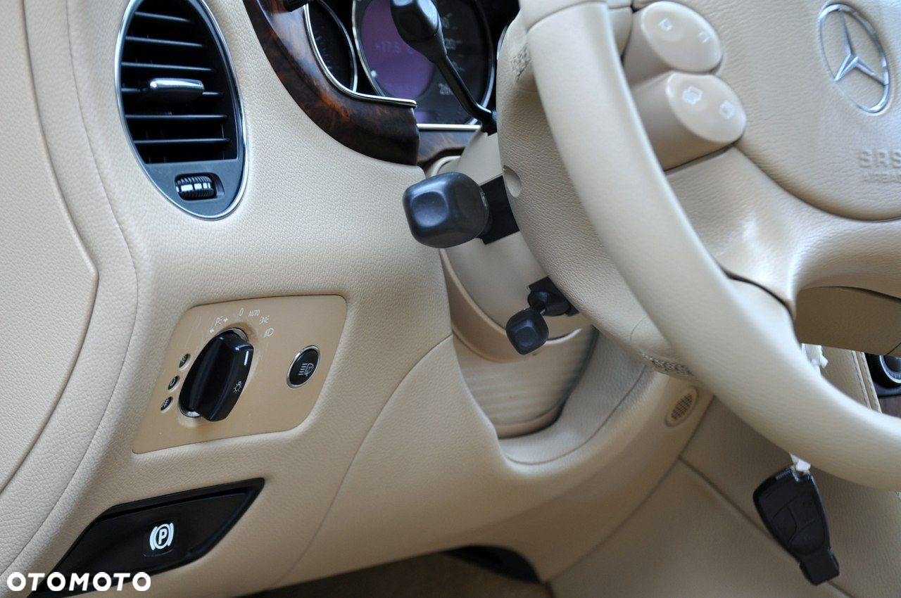 Mercedes-Benz CLS - 36
