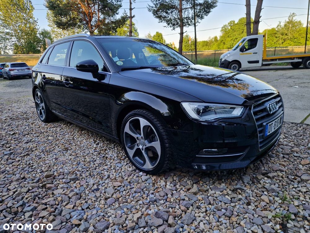 Audi A3 Sportback - 1