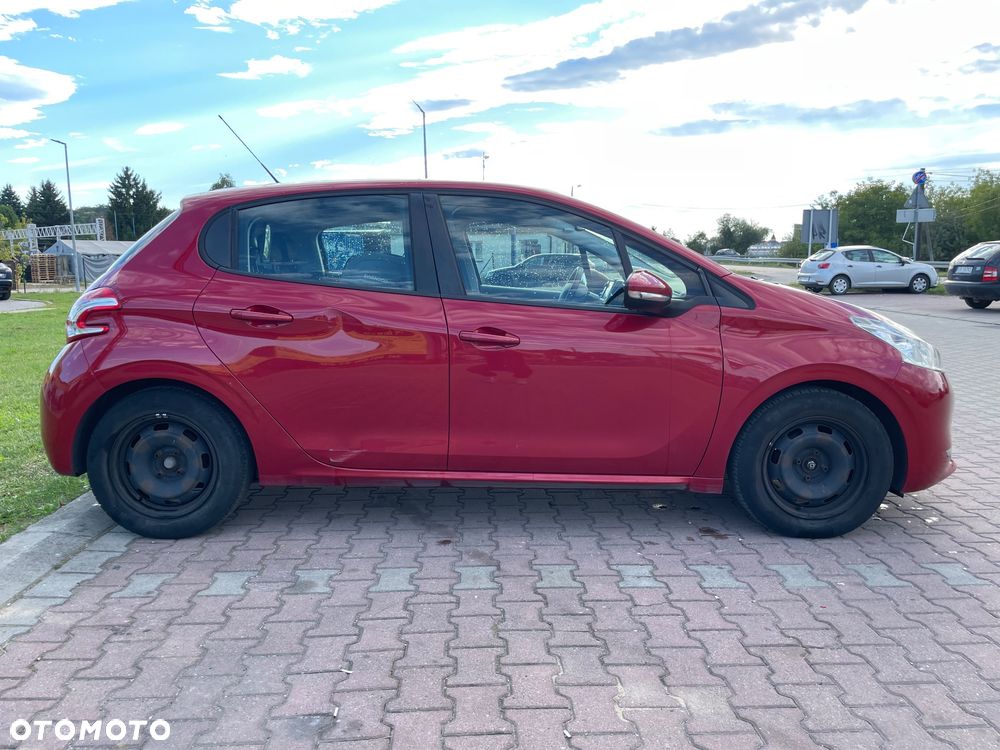 Peugeot 208 1.2 PureTech Active - 8