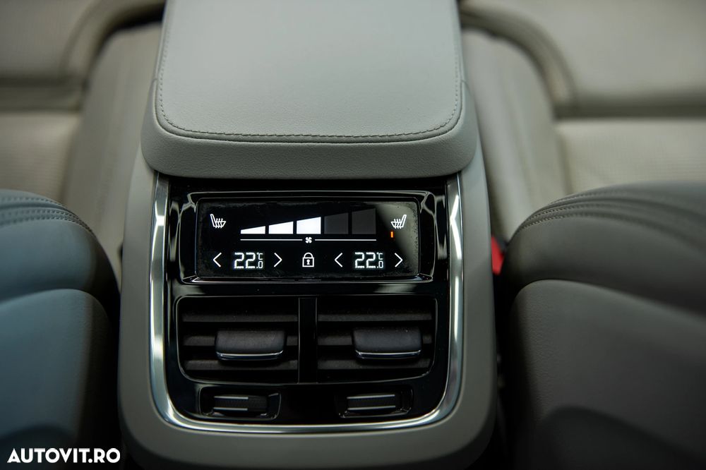 Volvo XC 90 - 29
