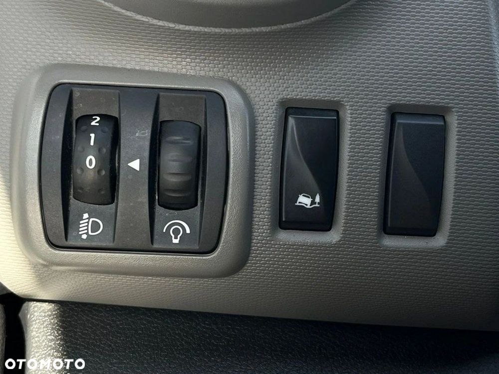 Renault Trafic - 19