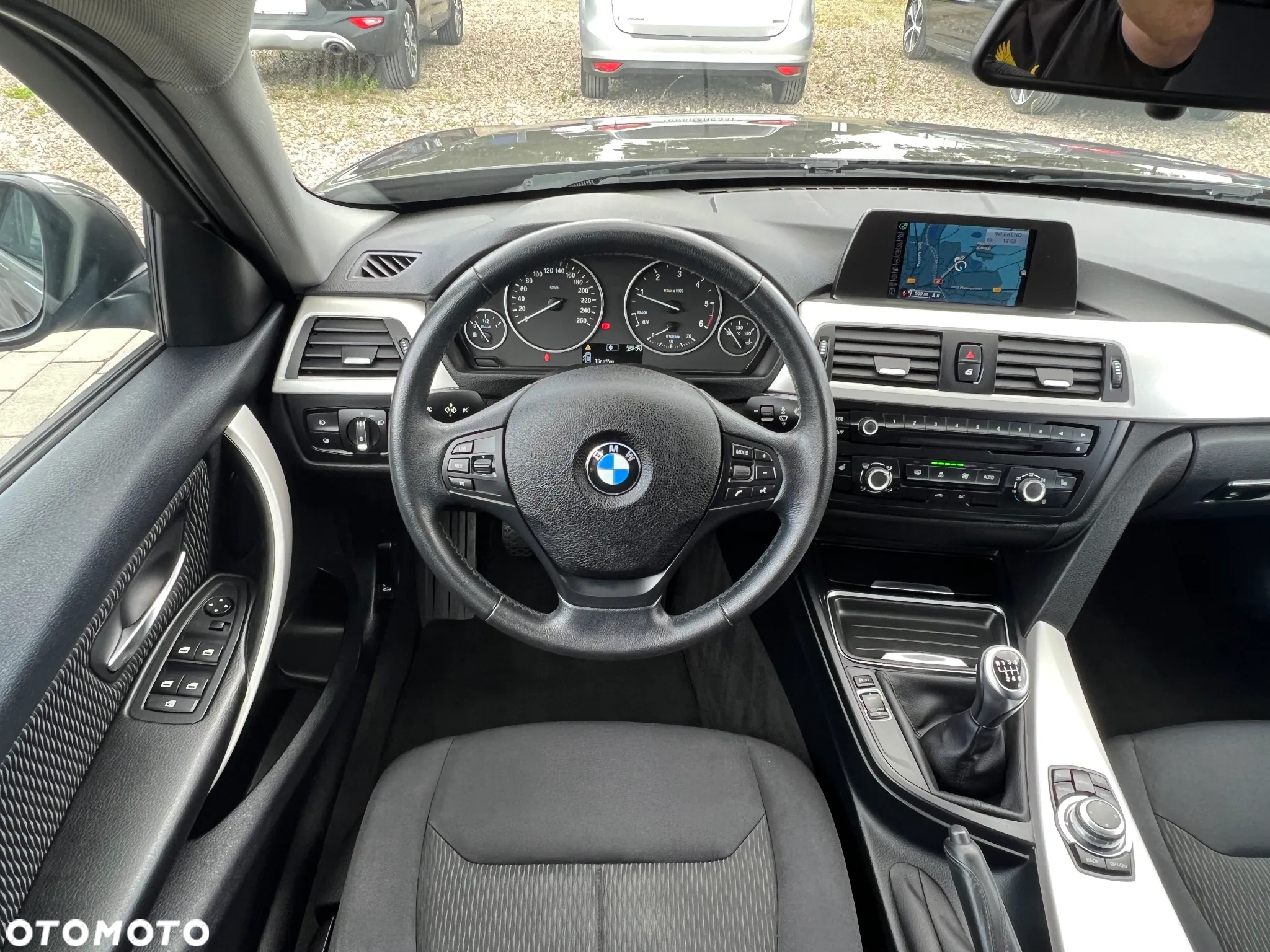 BMW Seria 3 318d Touring - 18