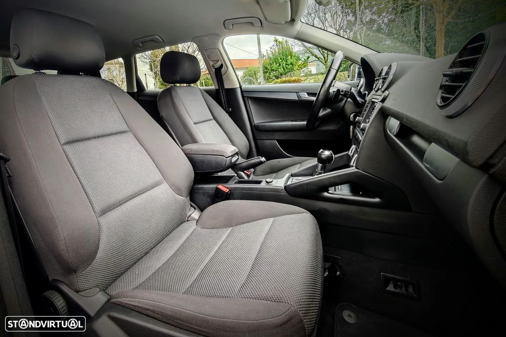 Audi A3 Sportback 1.6 TDI S tronic sport - 6