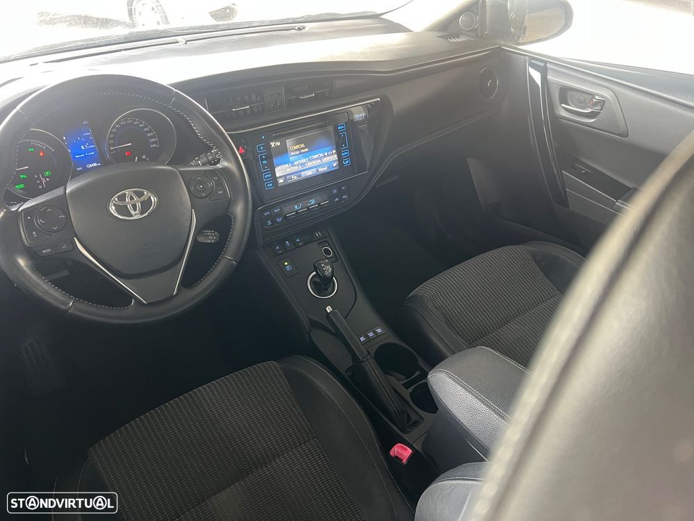 Toyota Auris Touring Sports 1.8 HSD Sport+Skyview +Navi - 19