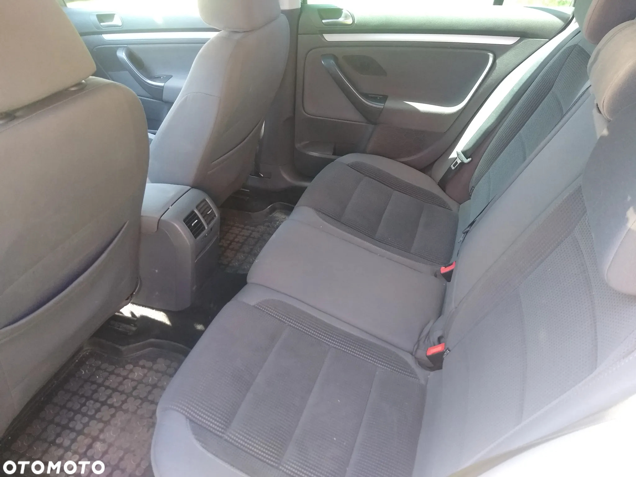 Volkswagen Golf V 1.9 TDI Trendline - 10