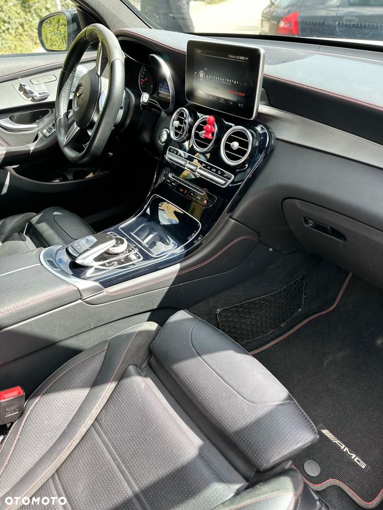 Mercedes-Benz GLC - 16