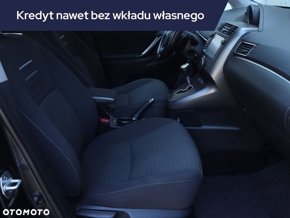 Toyota Verso - 11