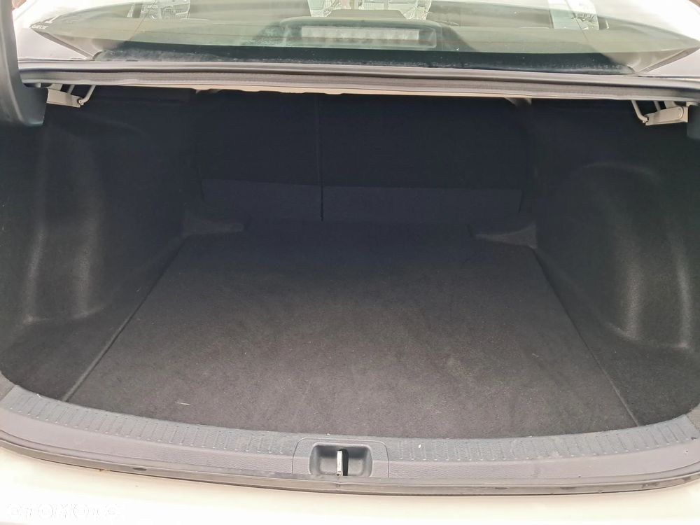 Toyota Corolla 1.5 Active - 11