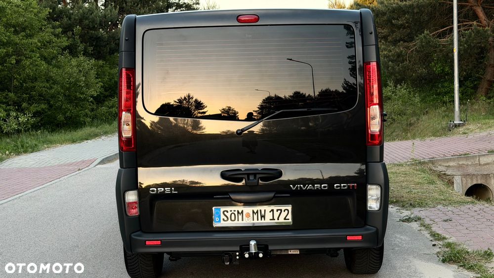 Opel Vivaro - 10