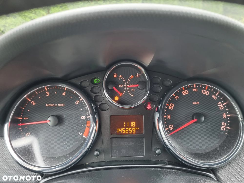 Peugeot 207 CC 1.6 Intense - 26