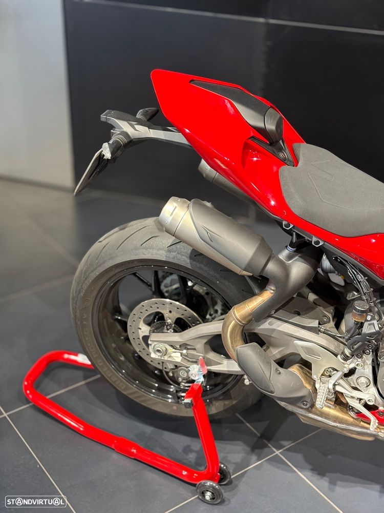 Ducati Panigale V2 S - 8