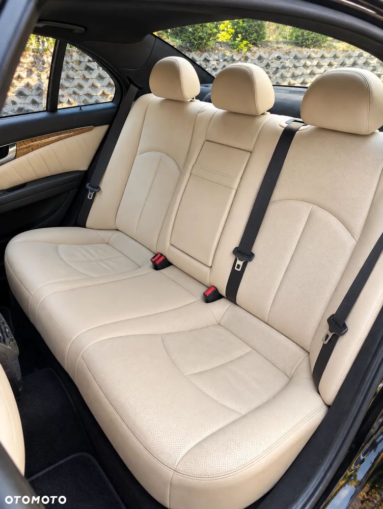 Mercedes-Benz Klasa E 320 CDI 4-Matic Avantgarde - 6