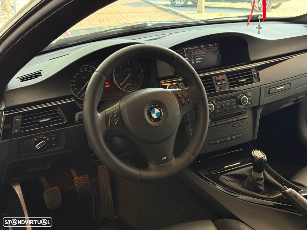 BMW 320 d xDrive Coupe Edição M - 19