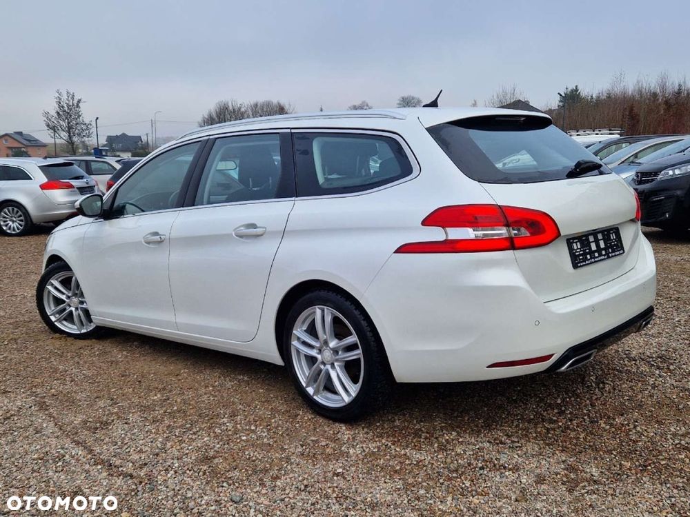 Peugeot 308 - 25