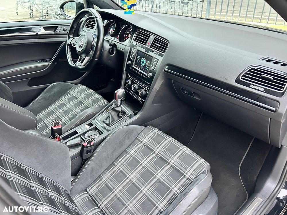 Volkswagen Golf 2.0 TDI DPF BMT DSG GTD - 8