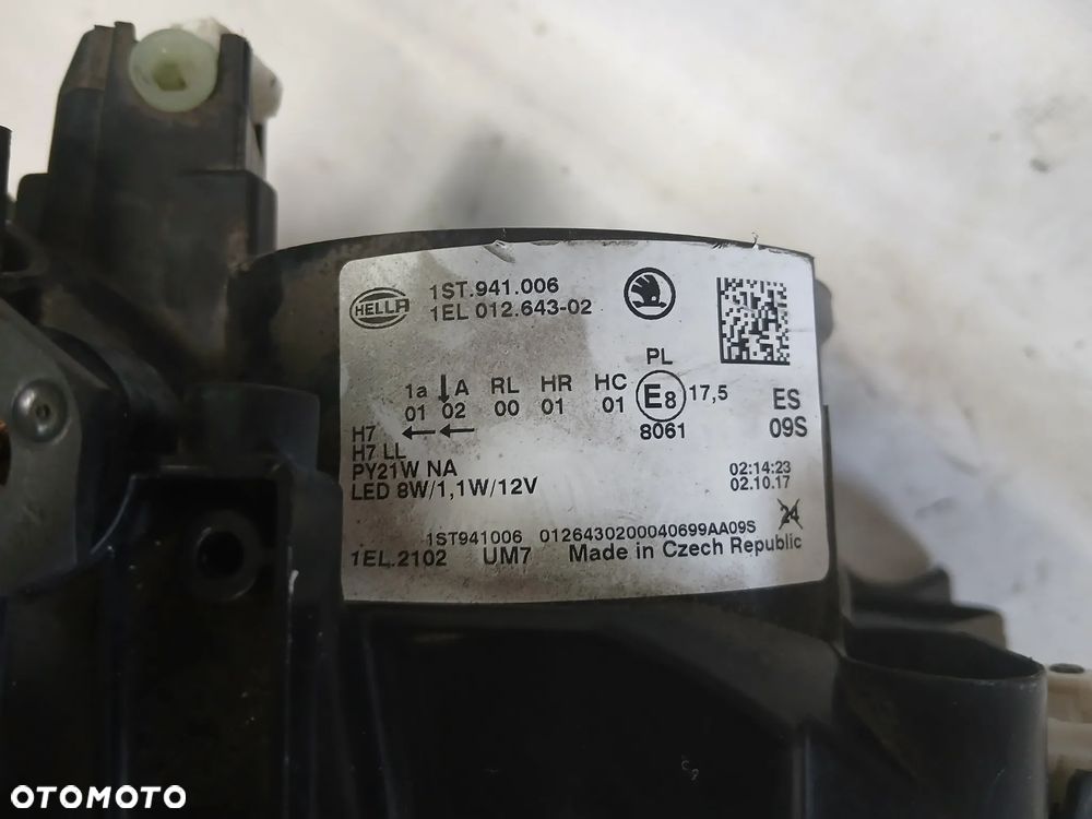 Skoda Citygo reflektor lampa prawa lift led 1ST941006 - 3