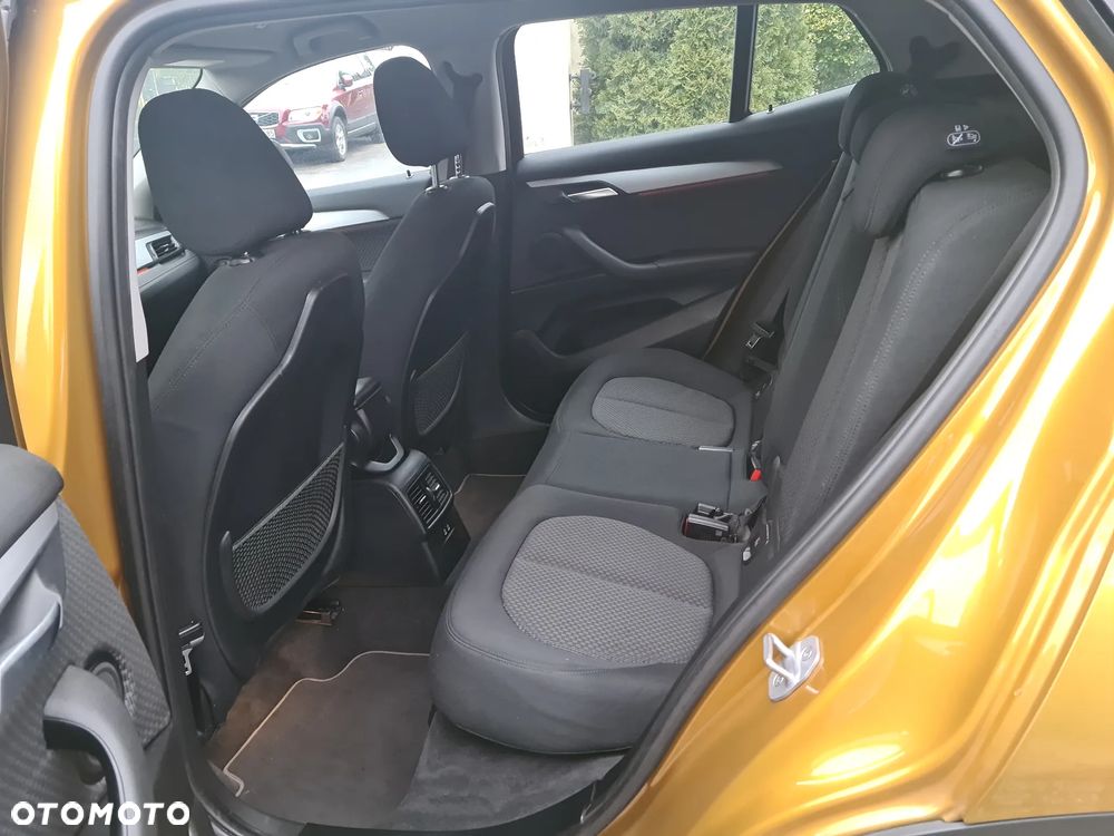 BMW X2 sDrive20i Advantage Plus - 30