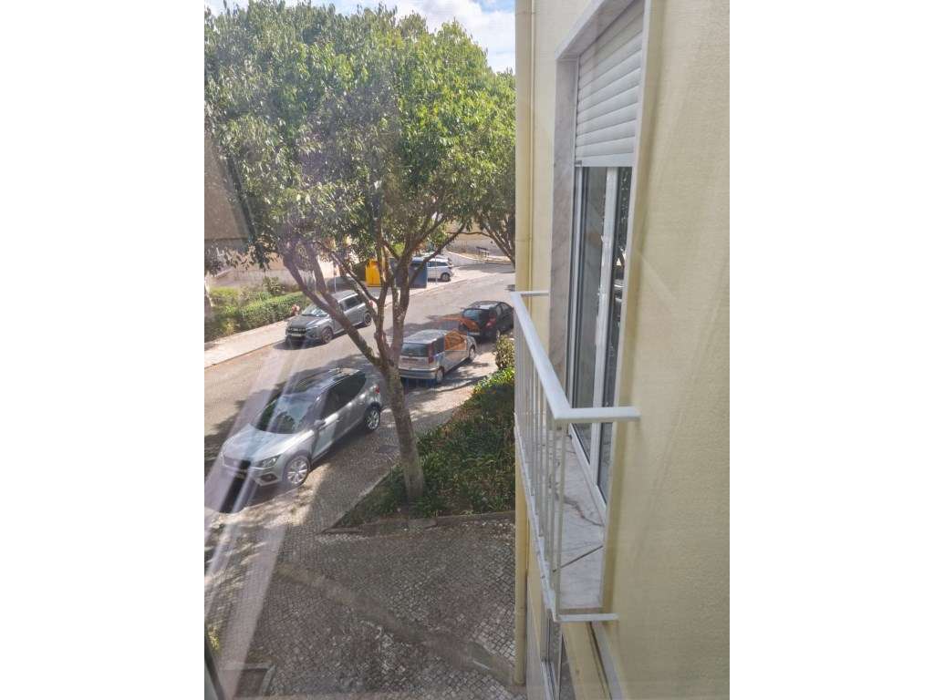 Apartamento T3 Totalmente Remodelado | Reboleira, Amadora - Grande imagem: 3/23