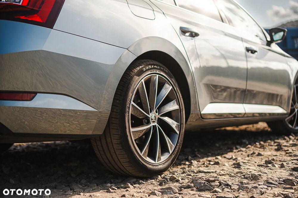 Skoda Superb 2.0 TDI 4x4 L&K - 10