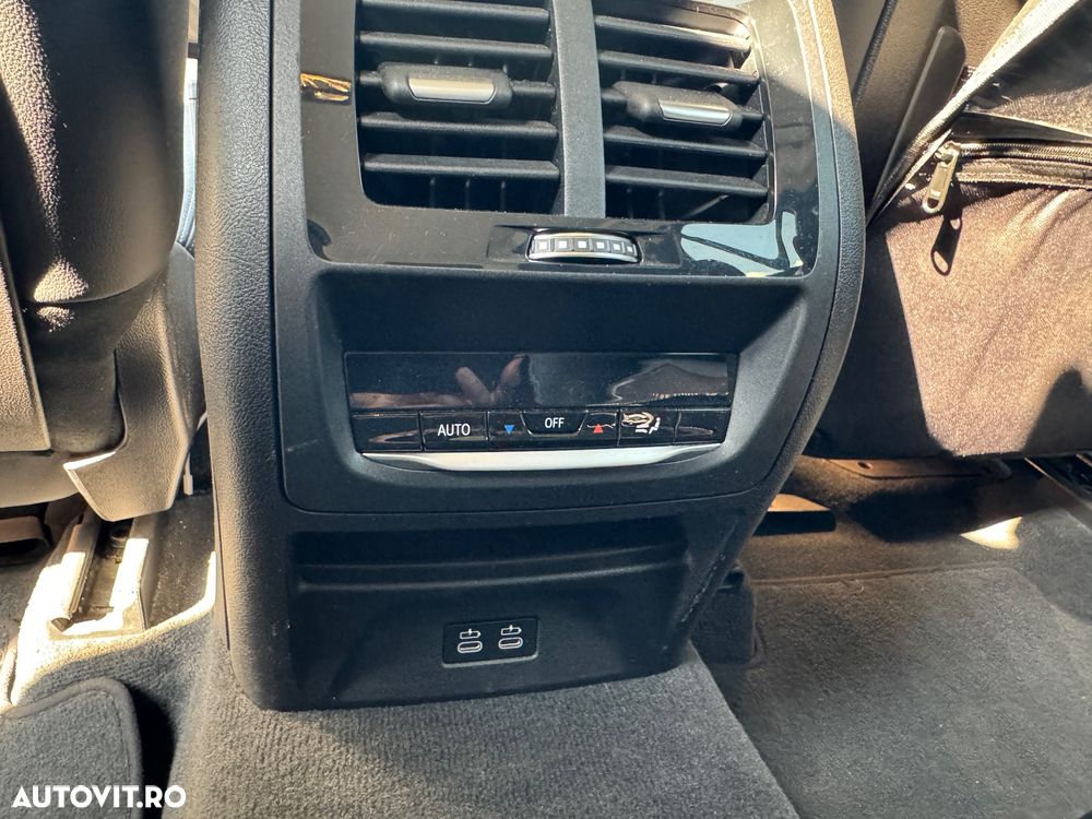 BMW X3 xDrive30e AT PHEV - 32