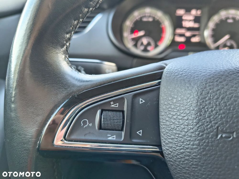 Skoda Octavia 1.5 TSI ACT Style DSG - 33