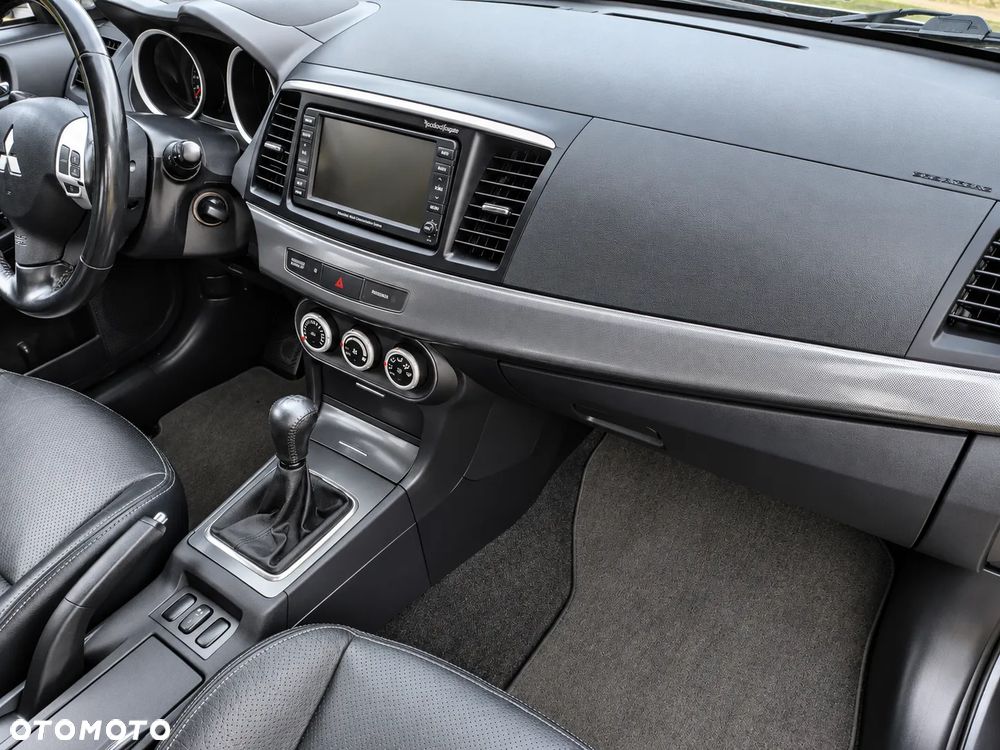 Mitsubishi Lancer 1.8 Instyle NAVI - 29