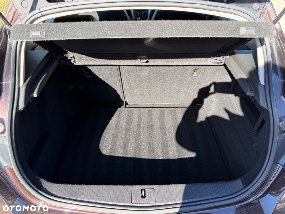 Opel Astra 1.4 T Cosmo - 25