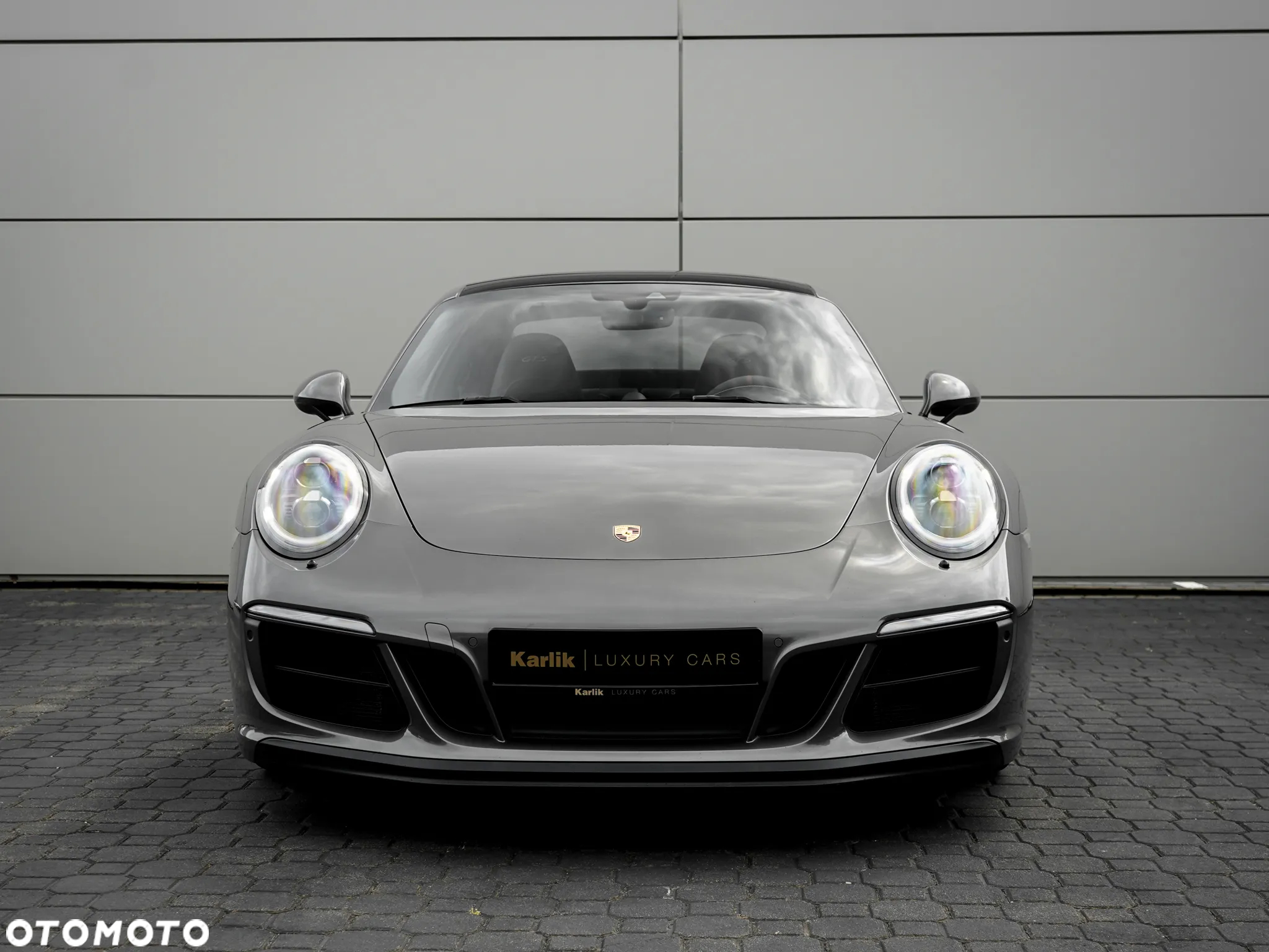Porsche 911 Carrera 4 GTS PDK - 4