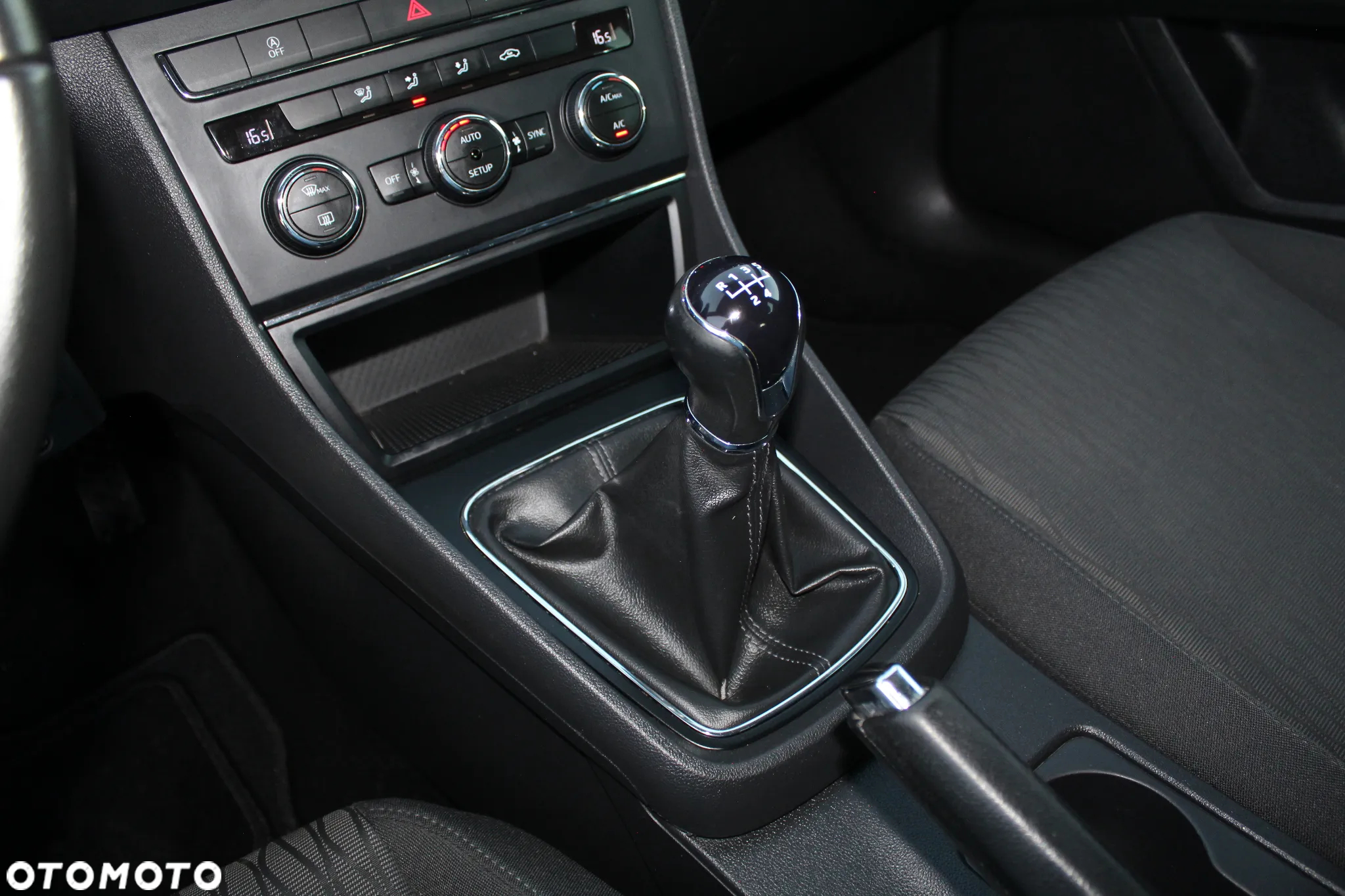Seat Leon 1.6 TDI DPF Ecomotive Style - 24