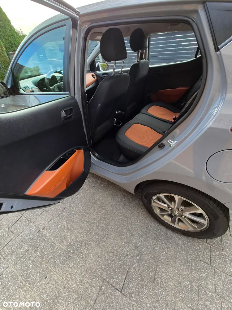 Hyundai i10 - 15