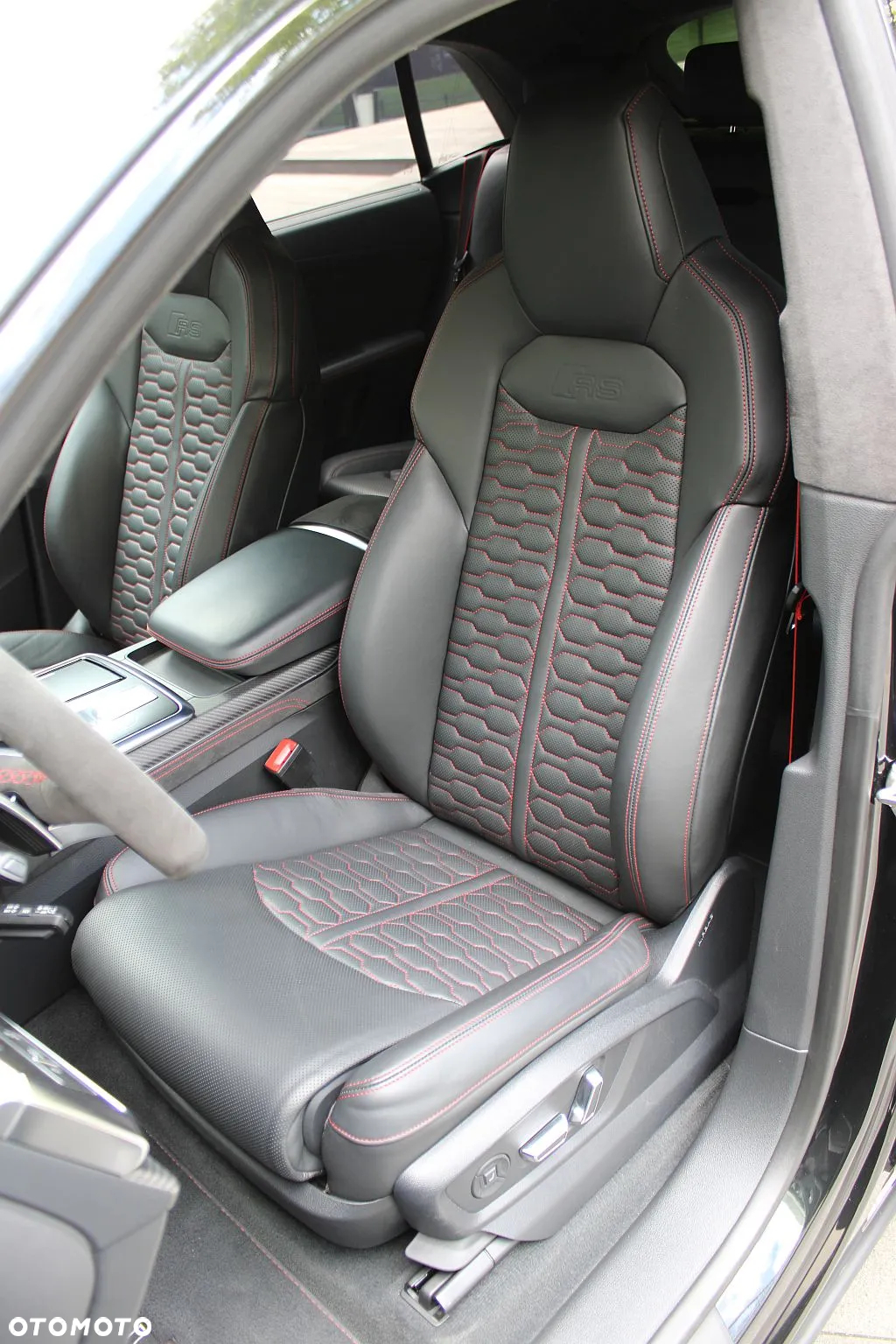 Audi RS Q8 - 8
