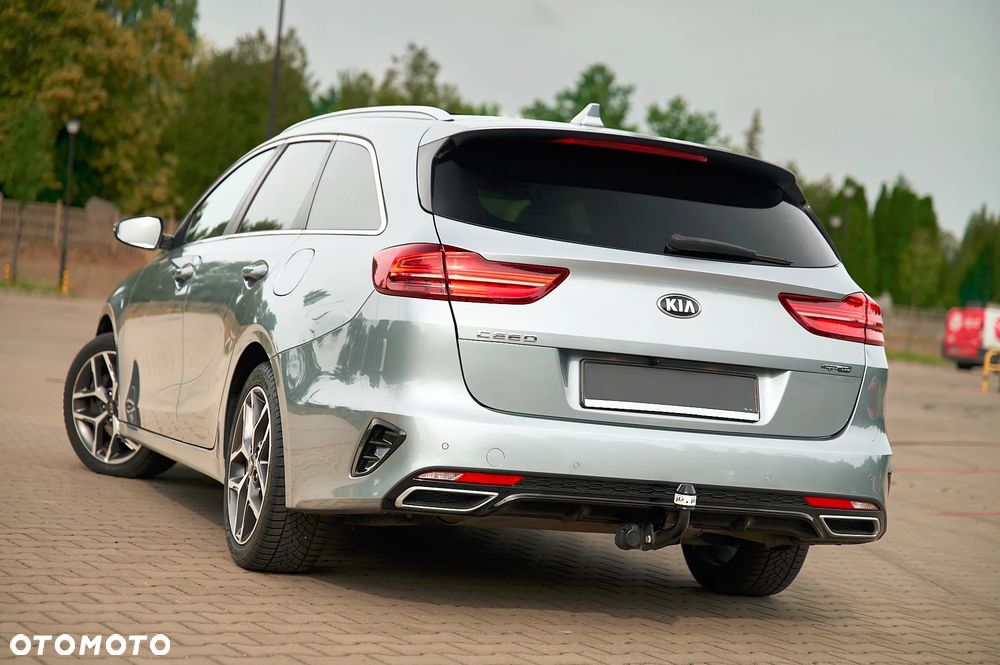Kia Ceed 1.4 T-GDI DCT OPF GT Line - 4