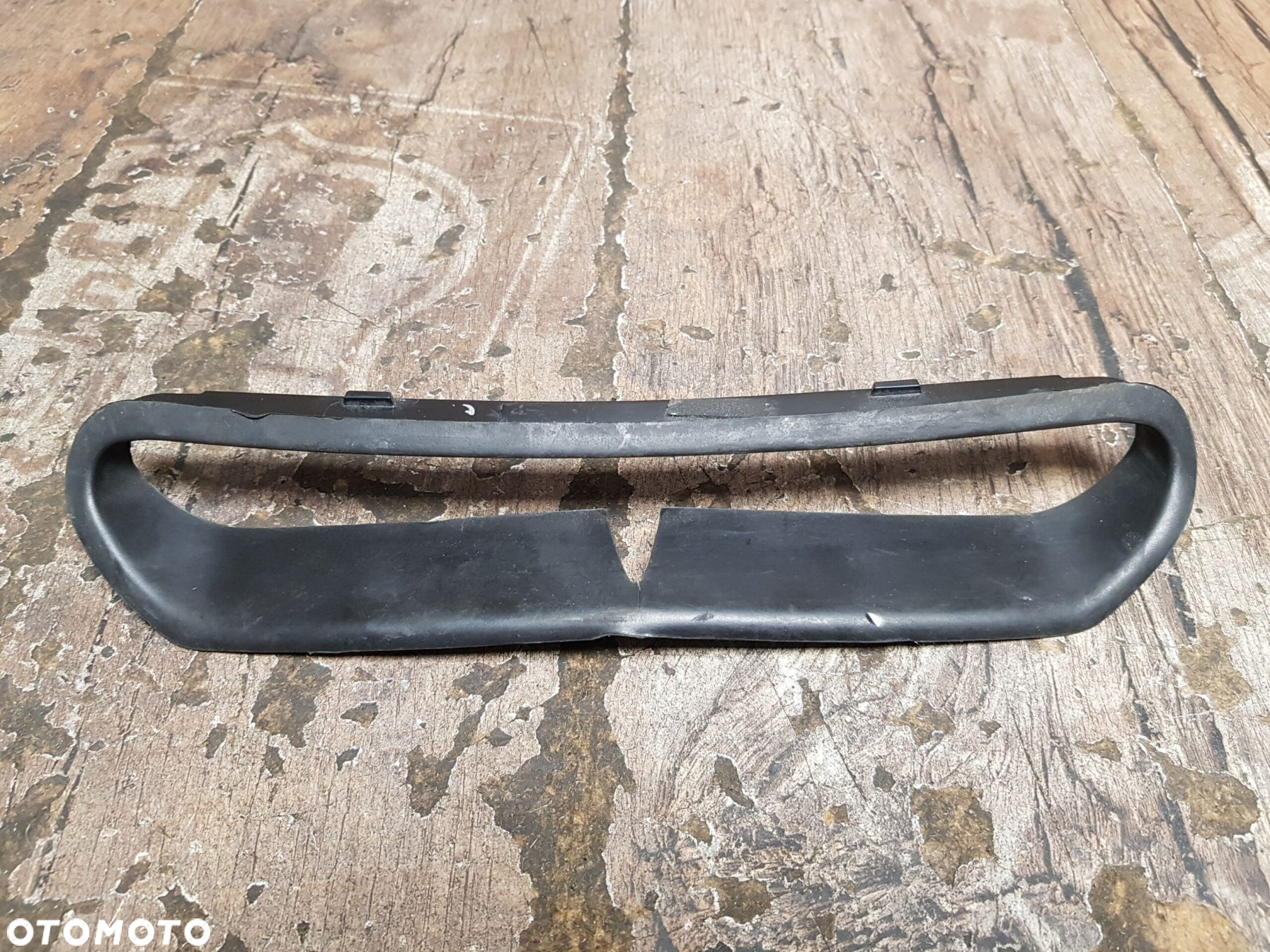 Wlot nawiew czaszy ramka Harley Davidson Touring 14+ - 2