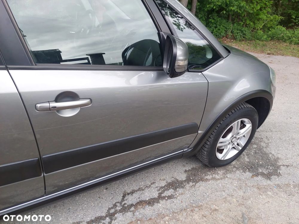 Suzuki SX4 1.6 Premium 4WD - 6