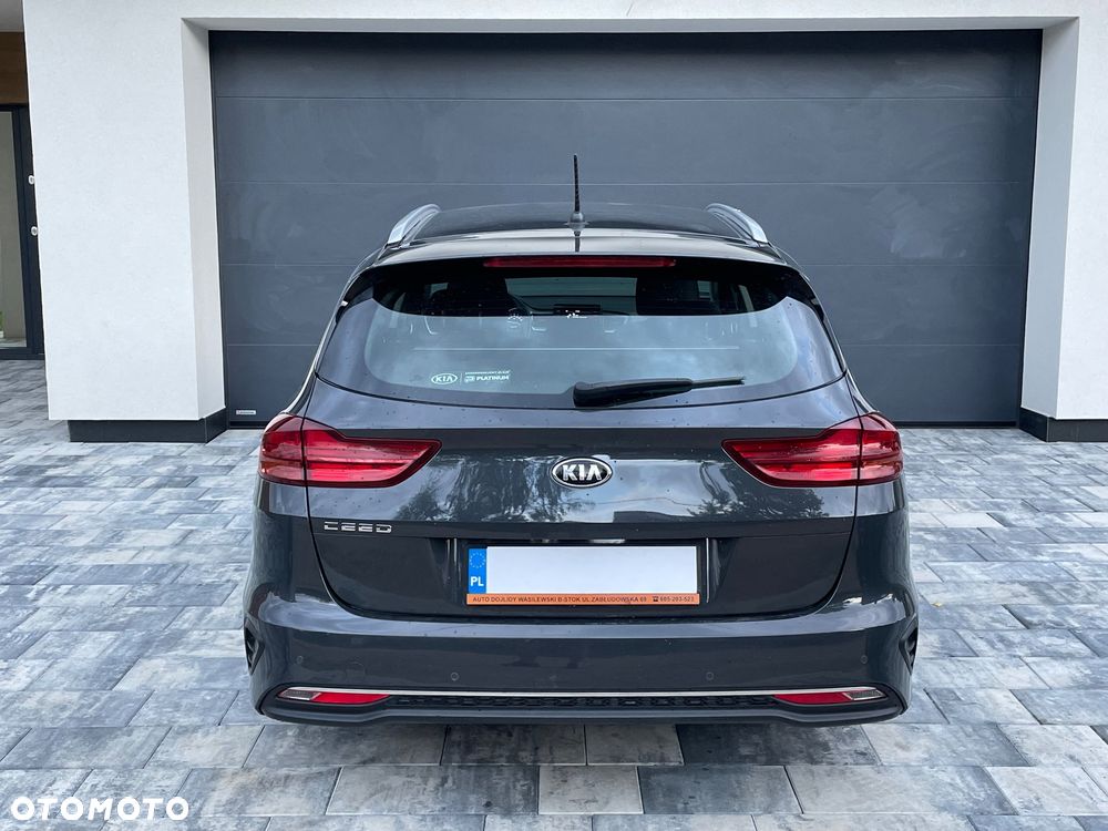 Kia Ceed 1.6 CRDi SCR L - 11