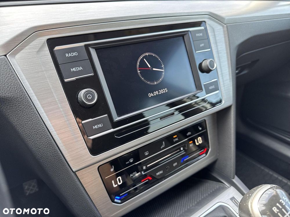 Volkswagen Passat 2.0 TDI EVO Essence - 22