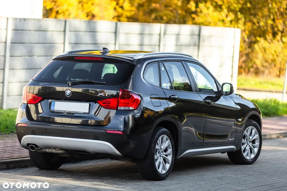 BMW X1 sDrive18i Sport Line - 8