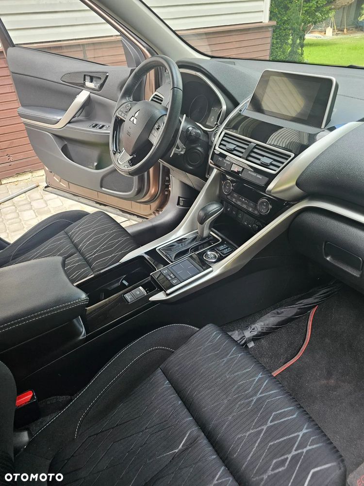 Mitsubishi Eclipse Cross 1.5 T GPF Intense Plus CVT 4WD - 5