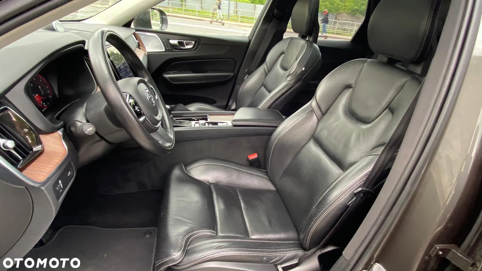 Volvo XC 60 B5 D AWD Geartronic Inscription - 4