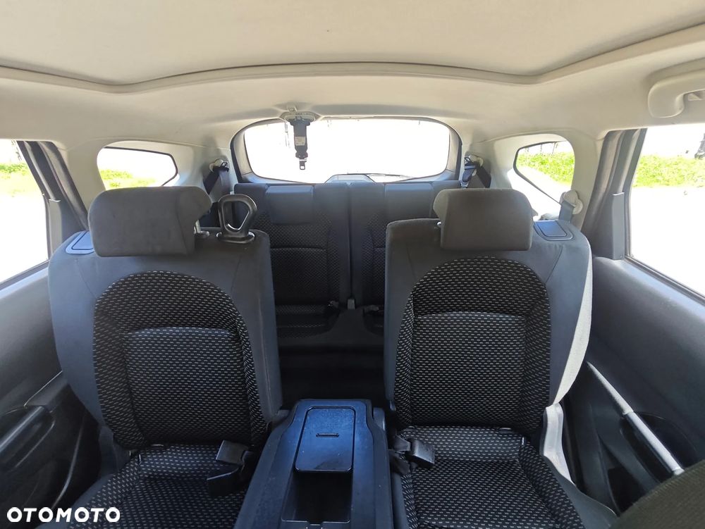 Nissan Qashqai+2 - 28