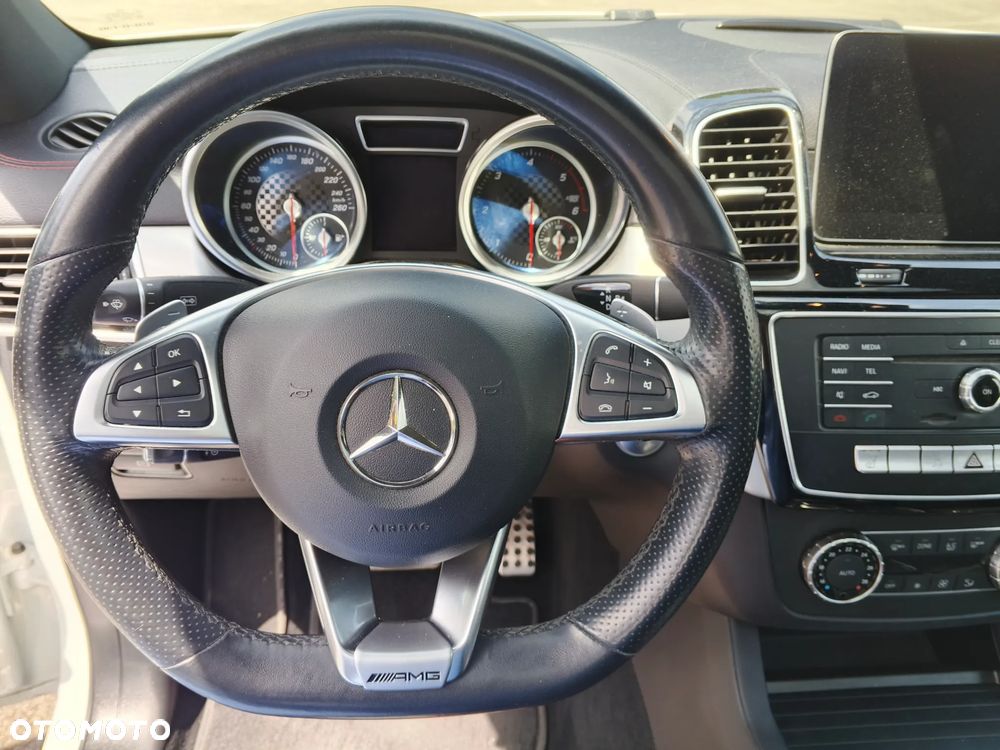 Mercedes-Benz GLE - 35