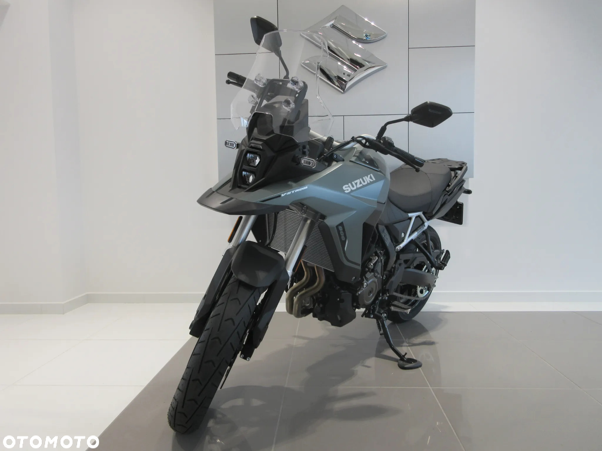 Suzuki V-STROM - 4